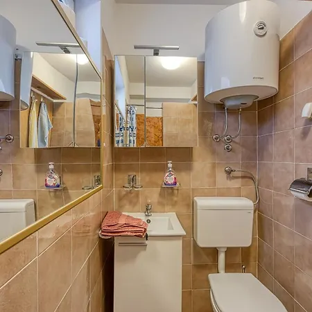 Pensión Marija 1000